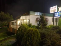 Boulevard Motel 