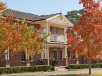 Plumes on the Green Boutique Bed & Breakfast 