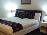 Tea Gardens Country Club and Motel 