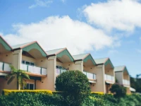 Tinaroo Lake Resort 4*