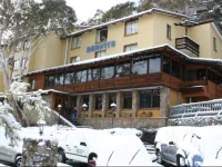 Berntis Mountain Inn 