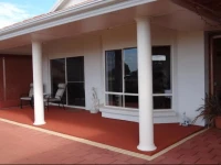 Close Encounters Bed & Breakfast 