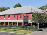 The Lawson Motor Inn 4*