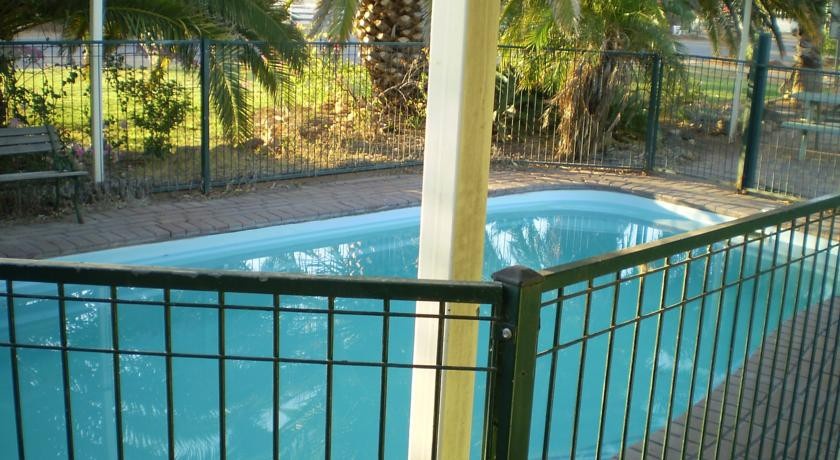 Banjos Overnight And Holiday Units 