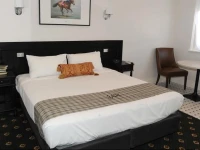 The Yarrawonga Hotel 