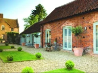 Norfolk Courtyard 5*