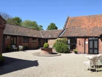 At the Farmhouse Hunters Hall 