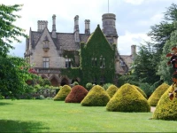 Manor by The Lake 