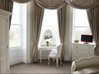 Mansfield Manor Hotel 3*