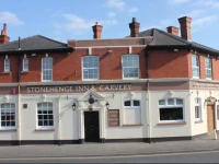 Stonehenge Inn & Carvery 3*