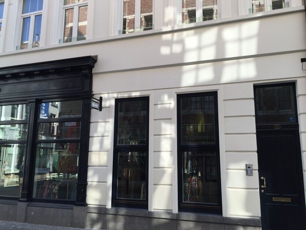Antwerp Business Suites 