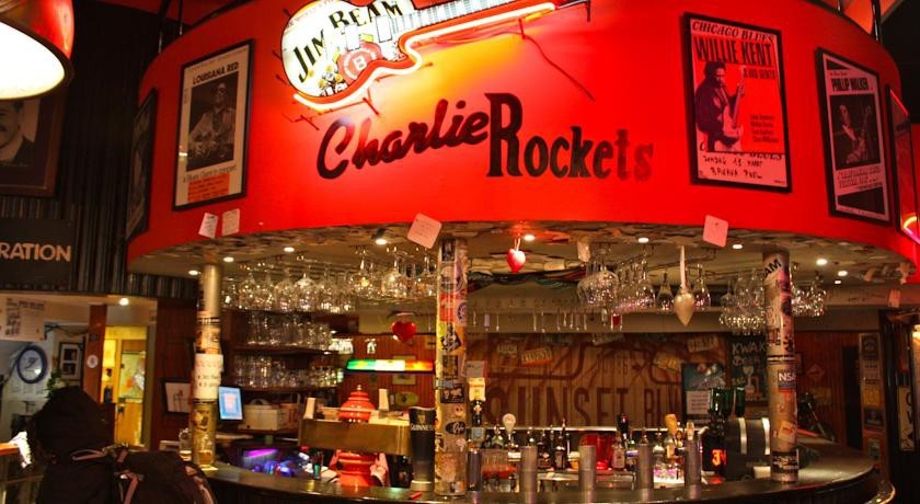Charlie Rockets Youth Hostel 