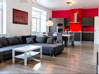 Manneken Pis Halldis Apartments 