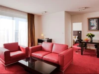 Premier Suites Brussels Lounge 