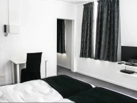 Tracotel Inn 