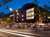 Carbon Hotel 