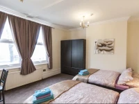 Easyroomlet 