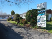 Colonial Court Motel 
