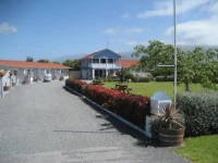 Colonial Court Motel 