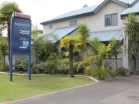 Aquarius Motor Inn 