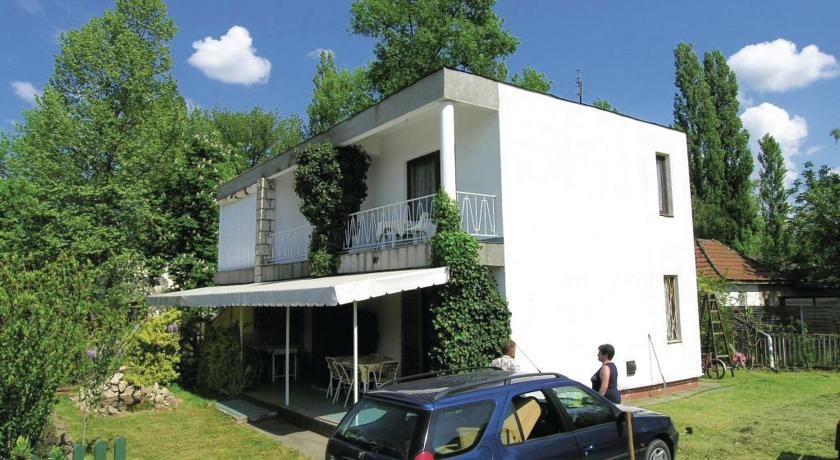 Holiday home Budapesti Utca-BalatonfГ¶ldvГЎr 
