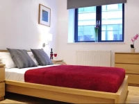 Aldgate Superior Apartments 