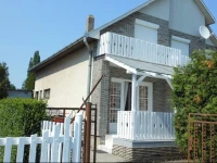 Apartment Balatonmariafurdo 4 