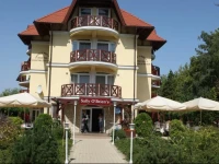 Lelle Park ApartmanhГЎz 