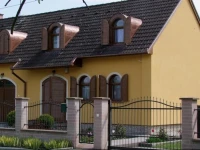 Rajna VendГ©ghГЎz 