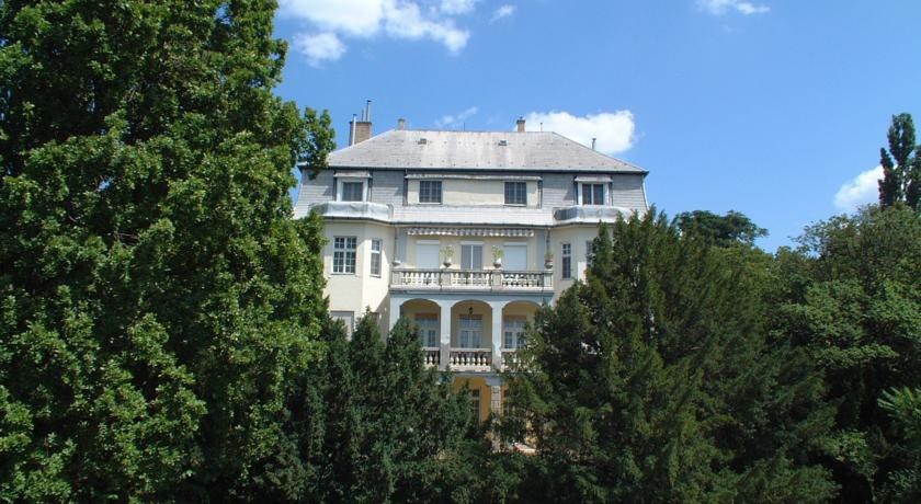 Bakator House Gellert Hill 