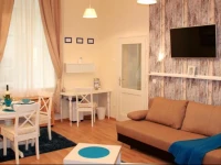 Basilica Garden Apartment 