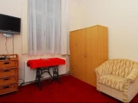 Mandy Rooms 