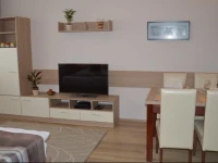 Doris Apartment 