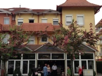 HГјrkecz ApartmanhГЎz 