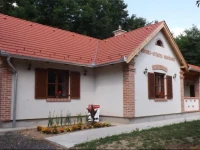 GГ¶csej-GyГ¶ngye VendГ©ghГЎz 