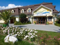 HГ©tkГєti Wellness Hotel Г©s Lovaspark 