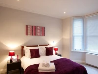 Earls Court Apartments - Ongar Road 