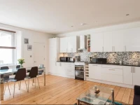 Camden Square Apartment 