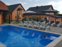 Richie I Apartman & Pool 