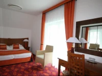 Liget Wellness Г©s Konferencia Hotel 4*