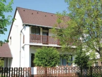 Holiday home SzГ©chenyi utca-Vonyarcvashegy 