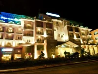 Ngoc Lan Hotel 