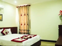Van Son Hotel 