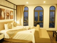 Flora Hotel & Residence 