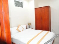 New Moon Hotel 