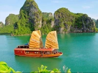 Bien Ngoc 12 Cruise 