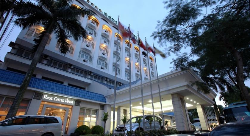 Bao Son International Hotel 