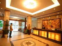 Royal Gate Hotel 
