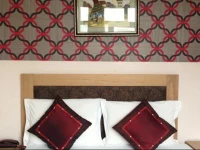 Red Hotel 2 