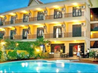 Green Field Hotel 